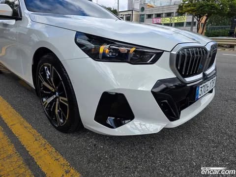 BMW 5 Series (G60) 2025 купить в Москве