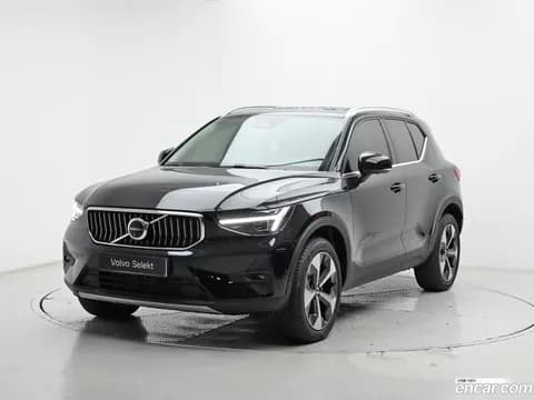 Volvo XC40 2025 купить в Москве