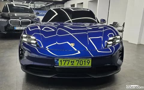 Porsche Taycan 2024 купить в Москве