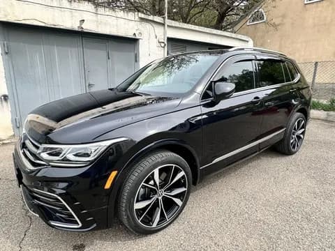 Volkswagen Tiguan 2023 купить в Москве